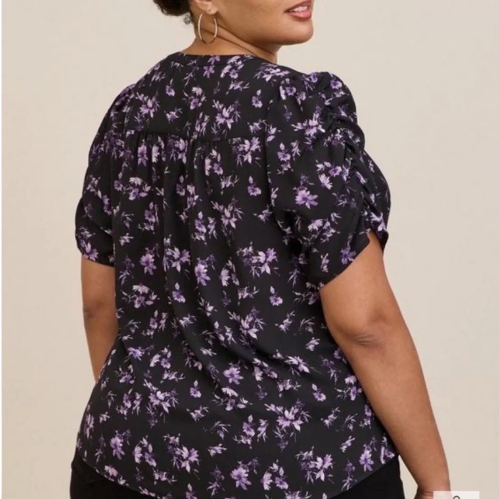 Torrid Black and Purple Ruched Puff Sleeve Blouse 1X (14-16) - Picture 3 of 9
